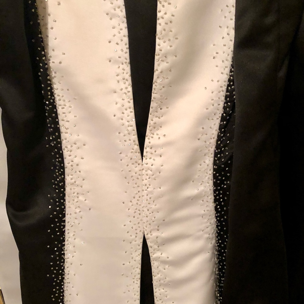 Niki Livas black & white satin gown/shawl
